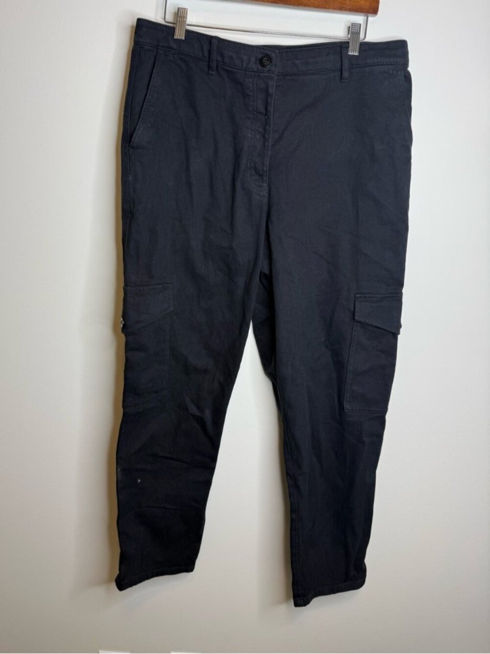Aritzia Wilfred Modern Cargo Pant black size 16